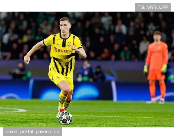 施洛特贝克训练中受伤多特蒙德考虑紧急召回租借后卫库利巴